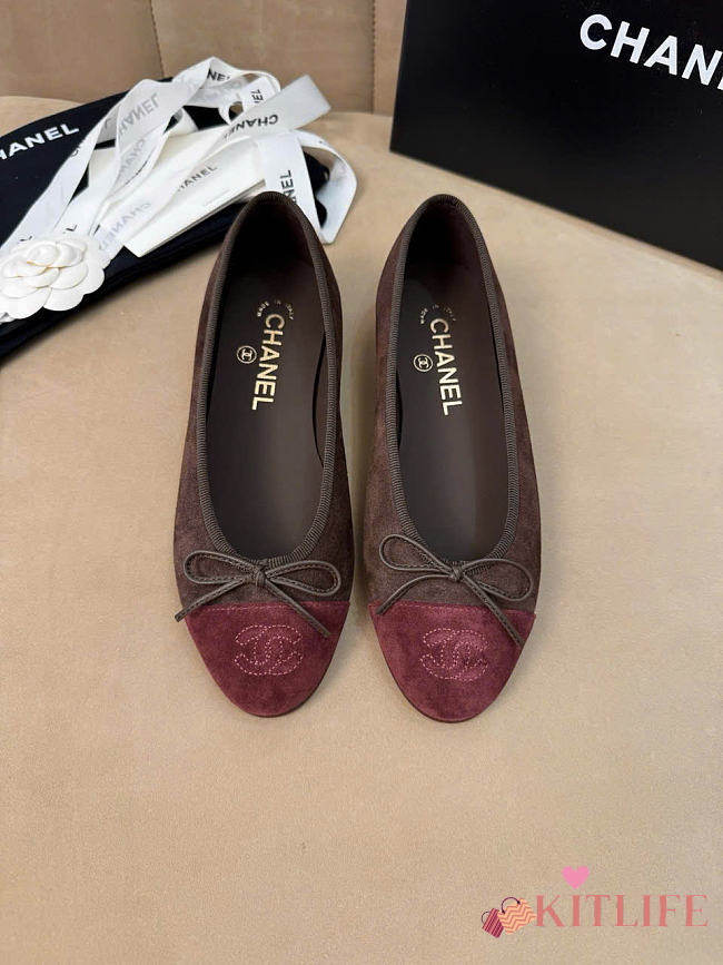 Kitlife Chanel Classic Ballet Flats Shoes Dark Brown & Burgundy Suede  - 1
