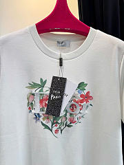 Kitlife Dior Dioramour Slim Fit T-Shirt White Cotton With Multicolored Floral & Heart Patterns - 5
