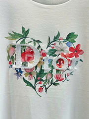 Kitlife Dior Dioramour Slim Fit T-Shirt White Cotton With Multicolored Floral & Heart Patterns - 4