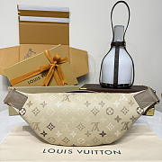 Kitlife Louis Vuitton Rush Bumbag Beige M29274 30x15x8cm  - 6