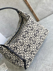 Kitlife Loewe Cubi Bag in Anagram Black & White Jacquard and Calfskin 27x21x16.5cm - 4