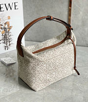Kitlife Loewe Cubi Bag in Anagram White & Brown Jacquard and Calfskin 27x21x16.5cm  - 6