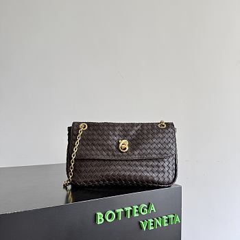 Kitlife Bottega Veneta Madison Bag Dark Brown 876648 27x16x6cm