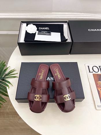 Kitlife Chanel Double C Hollow-Out Roman Flat Sandals Burgundy
