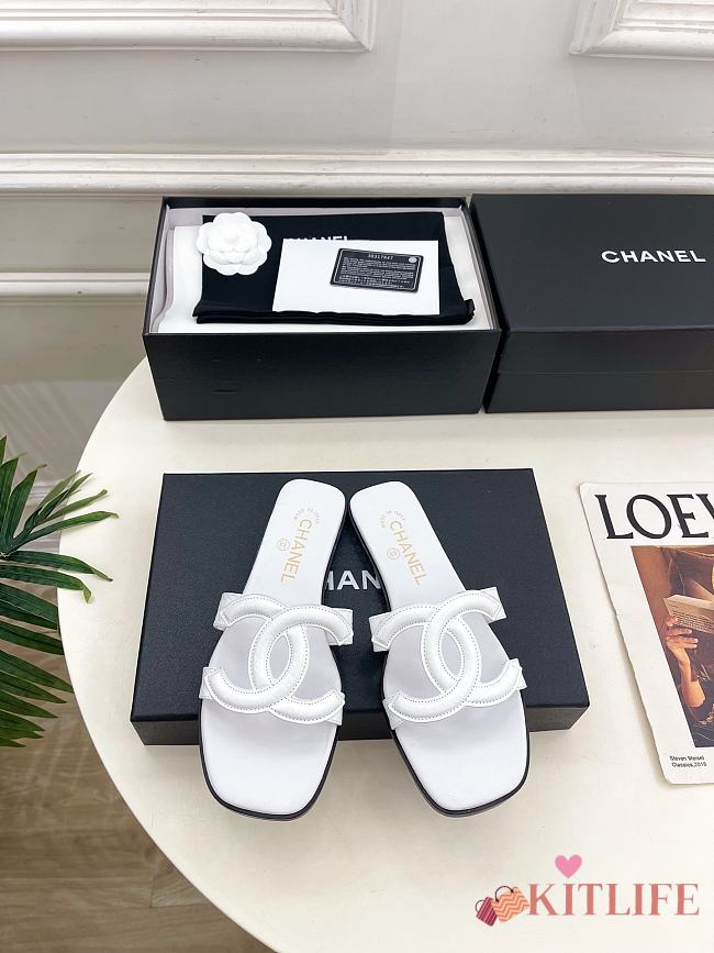 Kitlife Chanel CC Cut Out Mules Sandals White Quilted Lambskin  - 1