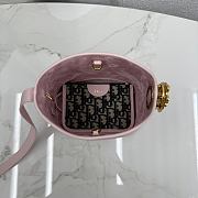 Kitlife Dior Small Dior Médaillon Bucket Bag Pink Calfskin M1531 19.5x18.5x11.5cm - 6