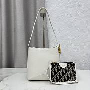 Kitlife Dior Small Dior Médaillon Bucket Bag White Calfskin M1531 19.5x18.5x11.5cm - 1
