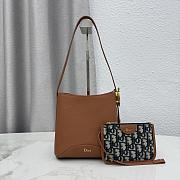 Kitlife Dior Small Dior Médaillon Bucket Bag Brown Calfskin M1531 19.5x18.5x11.5cm  - 1
