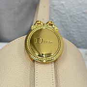 Kitlife Dior Small Dior Médaillon Bucket Bag Light Beige Calfskin M1531 19.5x18.5x11.5cm  - 2