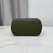Kitlife Dior Small Dior Médaillon Bucket Bag Green Khaki Calfskin M1531 19.5x18.5x11.5cm  - 5