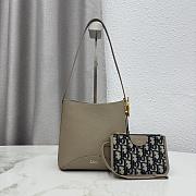 Kitlife Dior Small Dior Médaillon Bucket Bag Grey Calfskin M1531 19.5x18.5x11.5cm  - 1