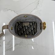 Kitlife Dior Small Dior Médaillon Bucket Bag Grey Calfskin M1531 19.5x18.5x11.5cm  - 6
