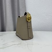 Kitlife Dior Small Dior Médaillon Bucket Bag Grey Calfskin M1531 19.5x18.5x11.5cm  - 5