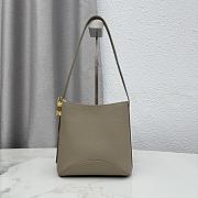 Kitlife Dior Small Dior Médaillon Bucket Bag Grey Calfskin M1531 19.5x18.5x11.5cm  - 2