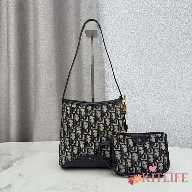 Kitlife Dior Small Dior Médaillon Bucket Bag Blue Dior Oblique Jacquard M1531 19.5x18.5x11.5cm  - 1