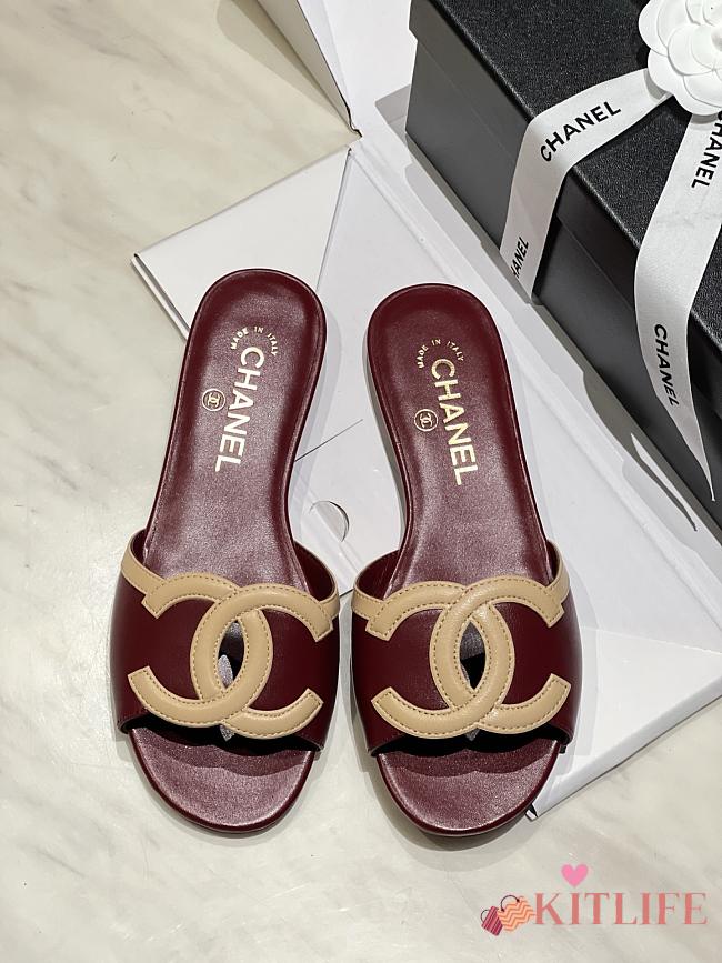 Kitlife Chanel Vintage Cambon Flat Sandals Burgundy & Beige - 1