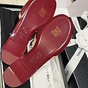 Kitlife Chanel Vintage Cambon Flat Sandals Burgundy & Beige - 3
