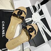 Kitlife Chanel Vintage Cambon Flat Sandals Beige & Black  - 4