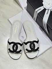 Kitlife Chanel Vintage Cambon Flat Sandals White & Black  - 1