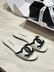 Kitlife Chanel Vintage Cambon Flat Sandals White & Black  - 5