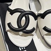 Kitlife Chanel Vintage Cambon Flat Sandals White & Black  - 4