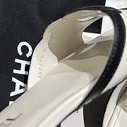 Kitlife Chanel Vintage Cambon Flat Sandals White & Black  - 3