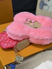 Kitlife Louis Vuitton Vivienne Pink Bag Charm  - 6