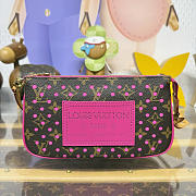 Kitlife Louis Vuitton Pochette Accessoires Bag Monogram Perfo/Pop Crush M29001 22x13x4cm - 1