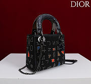 Kitlife Dior Three-Compartment Embroidered Art Limited Edition Black Beaded Bag 17x15x7cm  - 4