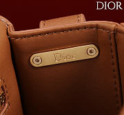 Kitlife Dior Small Médaillon Flap Bag Brown M3921 21x12x5.5cm - 5