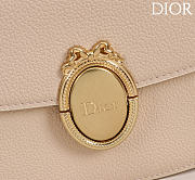 Kitlife Dior Small Médaillon Flap Bag Light Cream M3921 21x12x5.5cm  - 6