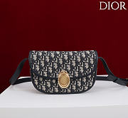 Kitlife Dior Small Médaillon Flap Bag Blue Oblique M3921 21x12x5.5cm  - 1
