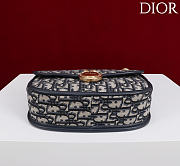 Kitlife Dior Small Médaillon Flap Bag Blue Oblique M3921 21x12x5.5cm  - 4