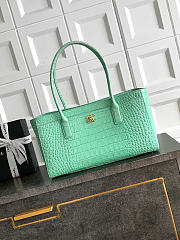 Kitlife Chanel Small Shopping Bag Green Crocodile Embossed Calfskin & Gold-Tone Metal  AS6243 20x39x13cm - 1