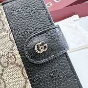 Kitlife Gucci Bi-color GG Marmont Card Case Beige and Black 855484 8x11x2cm - 3