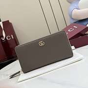 Kitlife Gucci Bi-color GG Marmont Zip Around Wallet Brown 456117 10.5x19x2cm - 1