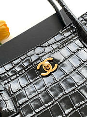 Kitlife Chanel Small Shopping Bag Black Crocodile Embossed Calfskin & Gold-Tone Metal AS6243 20x39x13cm  - 2