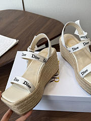 Kitlife Dior J'Adior Wedge Slide with Straps White Embroidered Cotton and Beige Raffia  - 4