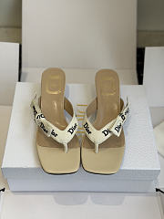Kitlife Dior J'Adior Heeled Thong Sandal Beige Embroidered Cotton and Black Lambskin - 1