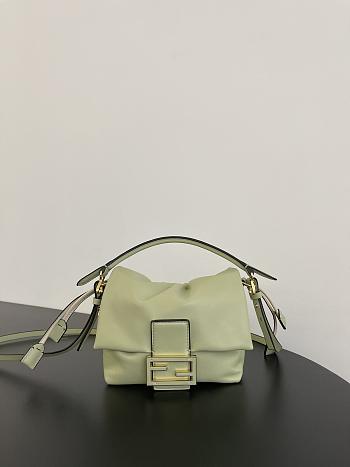 Kitlife Fendi Mamma Baguette Small Bag Green Mint 16x10x13cm