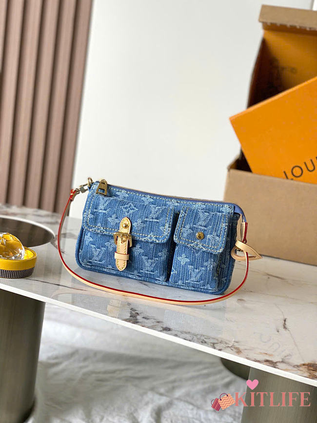 Kitlife Louis Vuitton Pochette Accessories Cargo Shoulder Bag Blue Denim M27602 23.5x14x3cm - 1