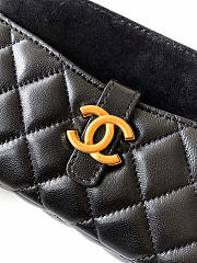 Kitlife Chanel Suede Shiny Lambskin Quilted Phone Holder With Chain Black 10x17.5x3cm - 2