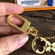 Kitlife Louis Vuitton Brass Enamel Fleur De Monogram Bag Charm Chain Gold  - 4