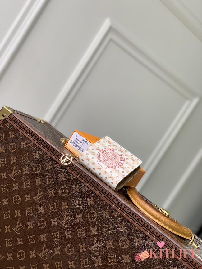 Kitlife Louis Vuitotn Charms Pocket Wallet Pink M29058 9x10x2.5cm - 1