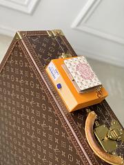 Kitlife Louis Vuitotn Charms Pocket Wallet Pink M29058 9x10x2.5cm - 4