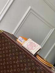 Kitlife Louis Vuitton Lisa Wallet Yellow M29028 9x11.5x1.5cm - 1