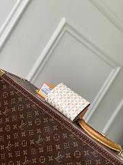Kitlife Louis Vuitton Victorine Wallet Yellow M29024 12x9.5x2.5cm - 4