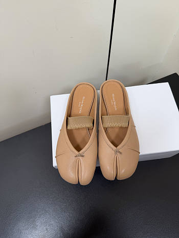 Kitlife Maison Margiela Tabi Leather Ballerina Mules Beige