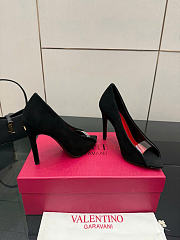 Kitlife Valentino Garavani Open-toe Révélé Suede Pumps 105mm Black - 2