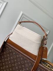 Kitlife Louis Vuitton Capucines Weekender Small Bag Beige & Brown M28438 33x19x9cm - 6